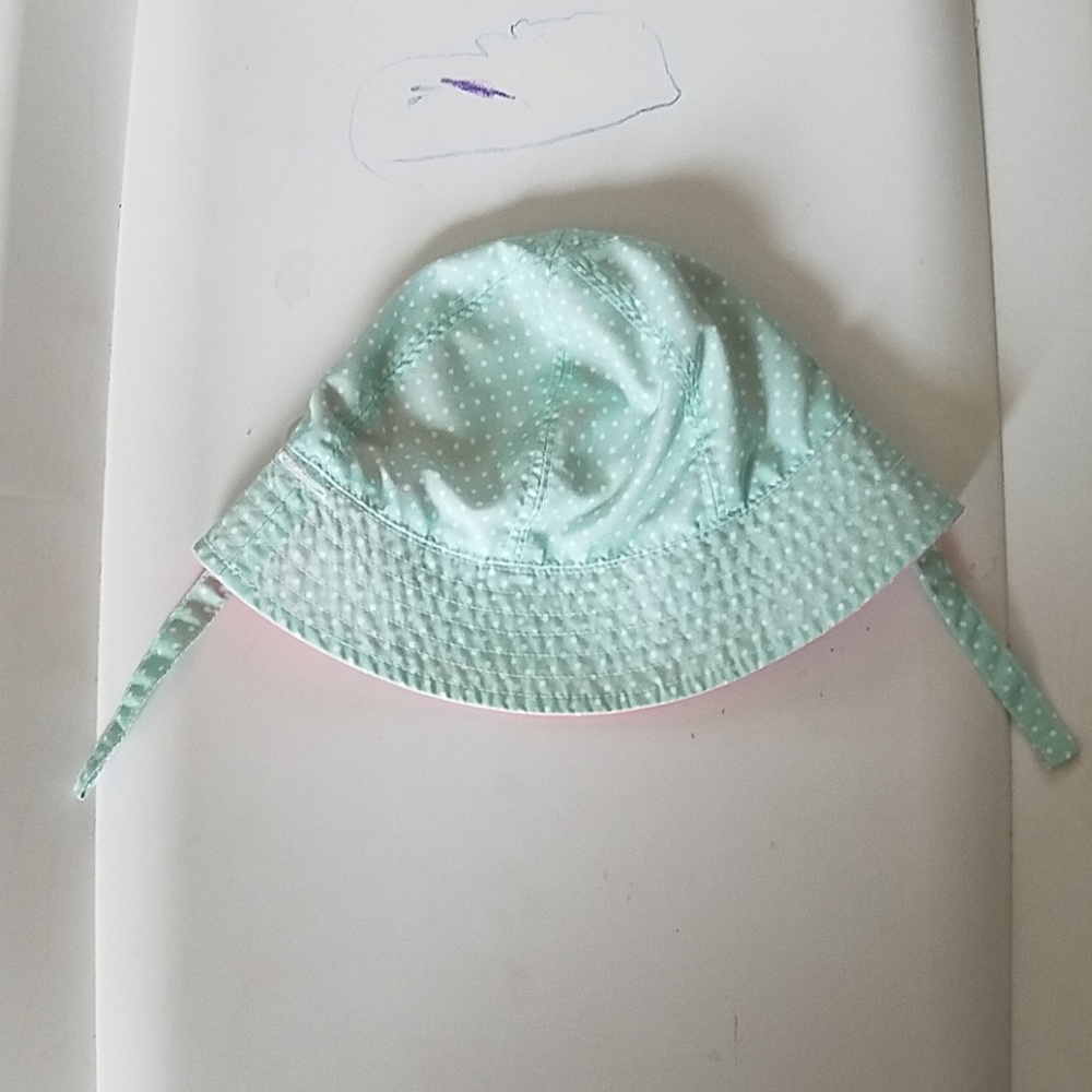 Target Reversible Summer Hat Size 6-12 Months